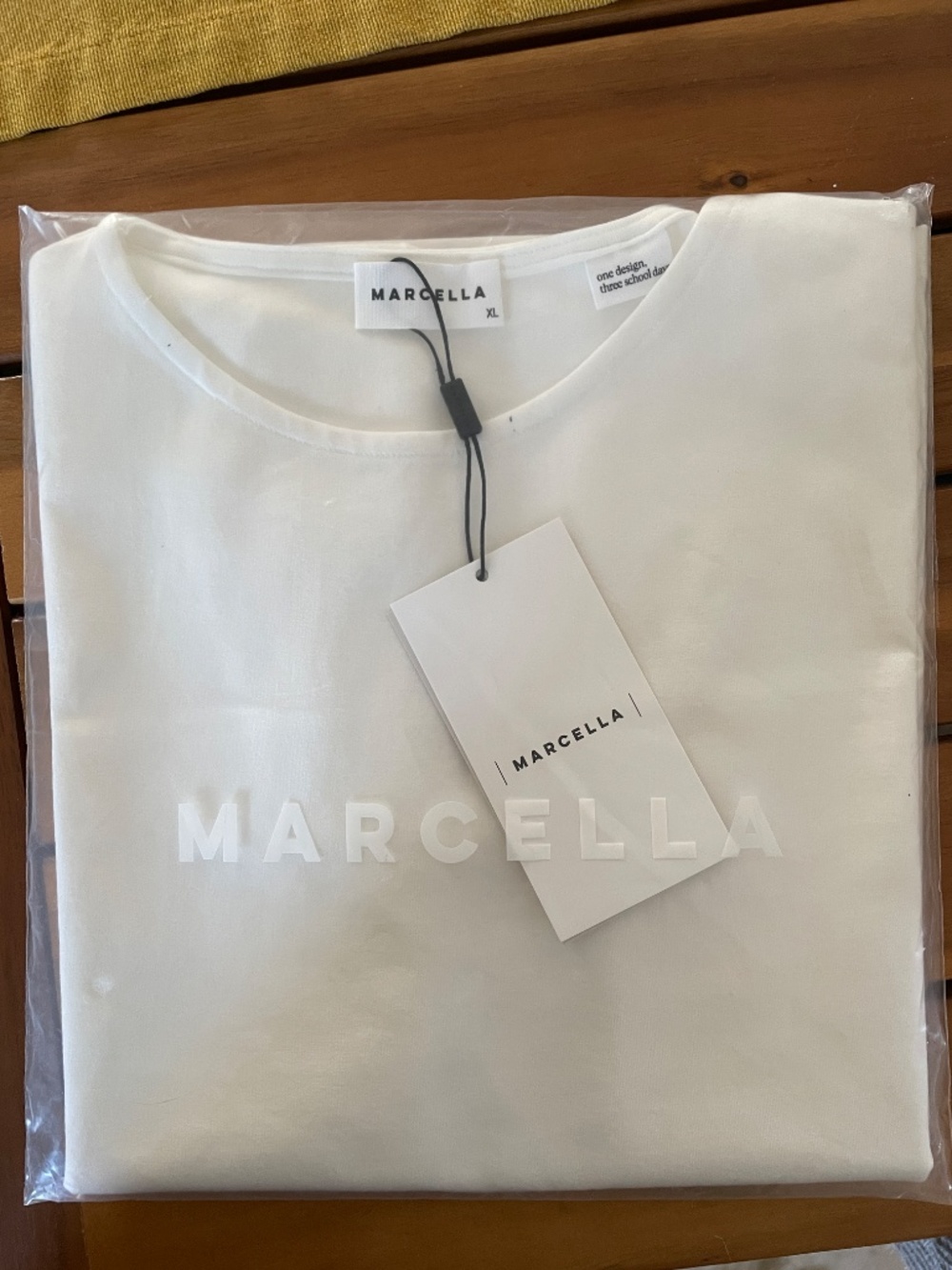 NWT Marcella Off White Reign Short Sleeve Top - Picture 3 of 4
